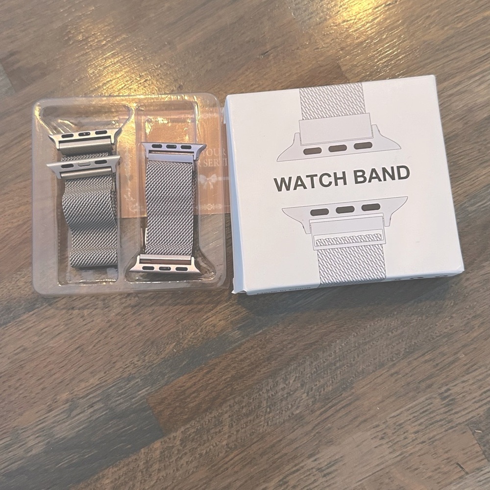 Pair of Mesh Watch Bands NIB for Apple iWatches